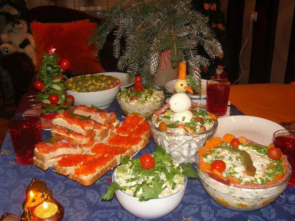 Новогодний стол блюда