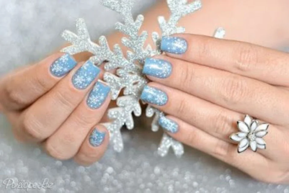 Зимний дизайн ногтей