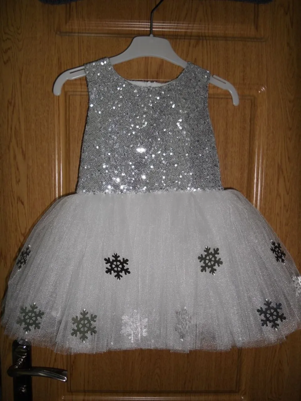 Новогоднее детское платье снежинки