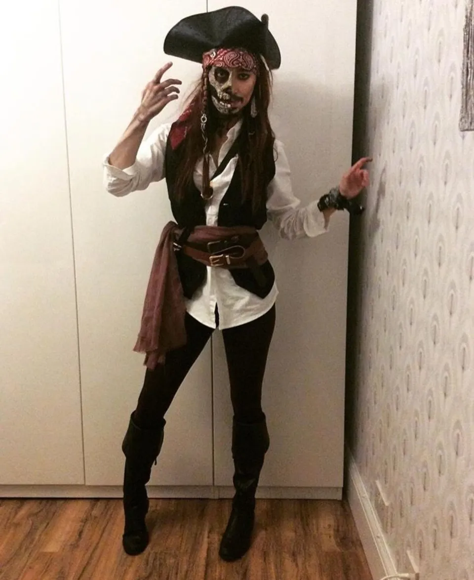 Helloween костюм пират