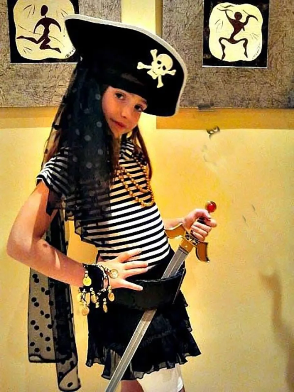 Наряд на пиратскую вечеринку для девочки