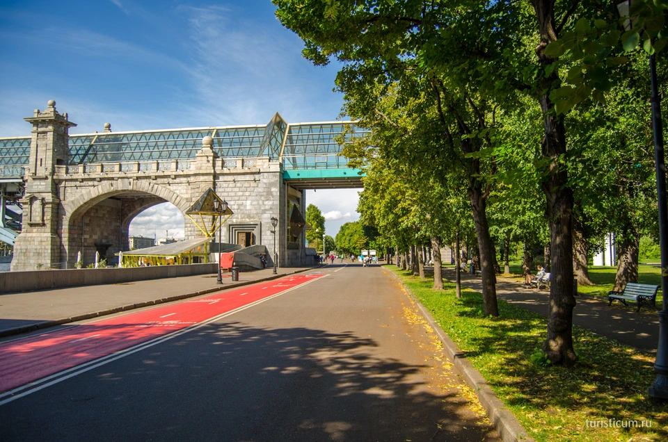 Фрунзенская набережная андреевский мост