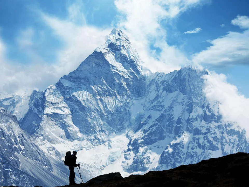 Гималаи эверест джомолунгма