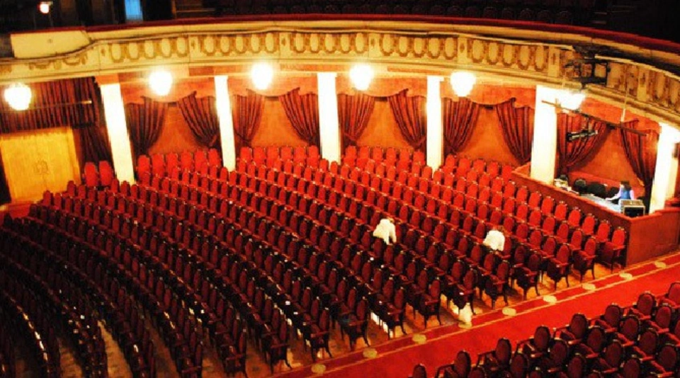 Театр эстрады зал