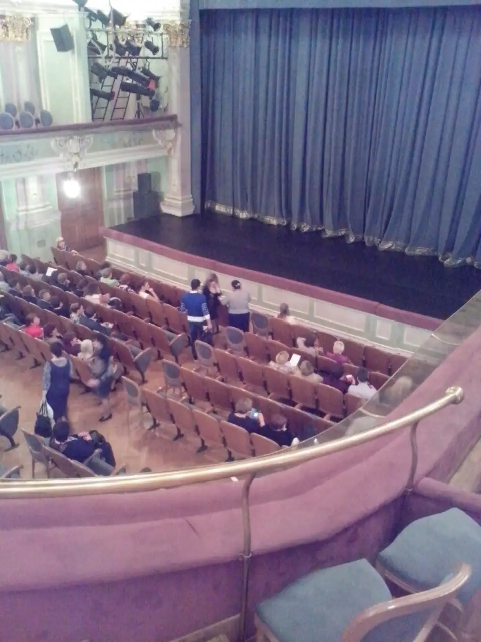 Театр комиссаржевской