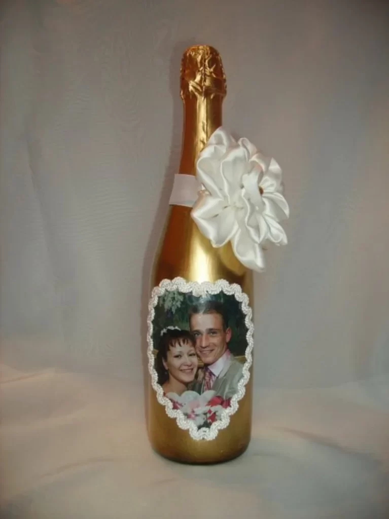 Бутылки с фотографиями на свадьбу