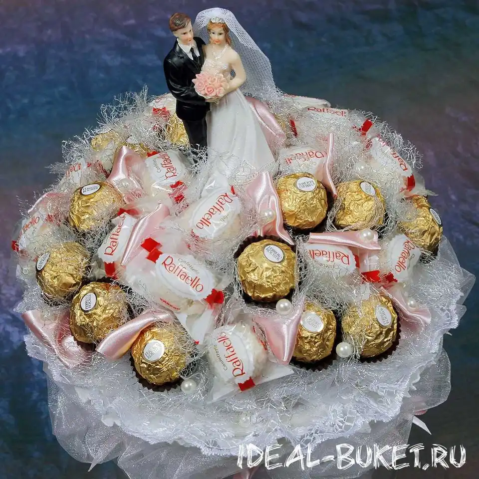 Букет из конфет на свадьбу