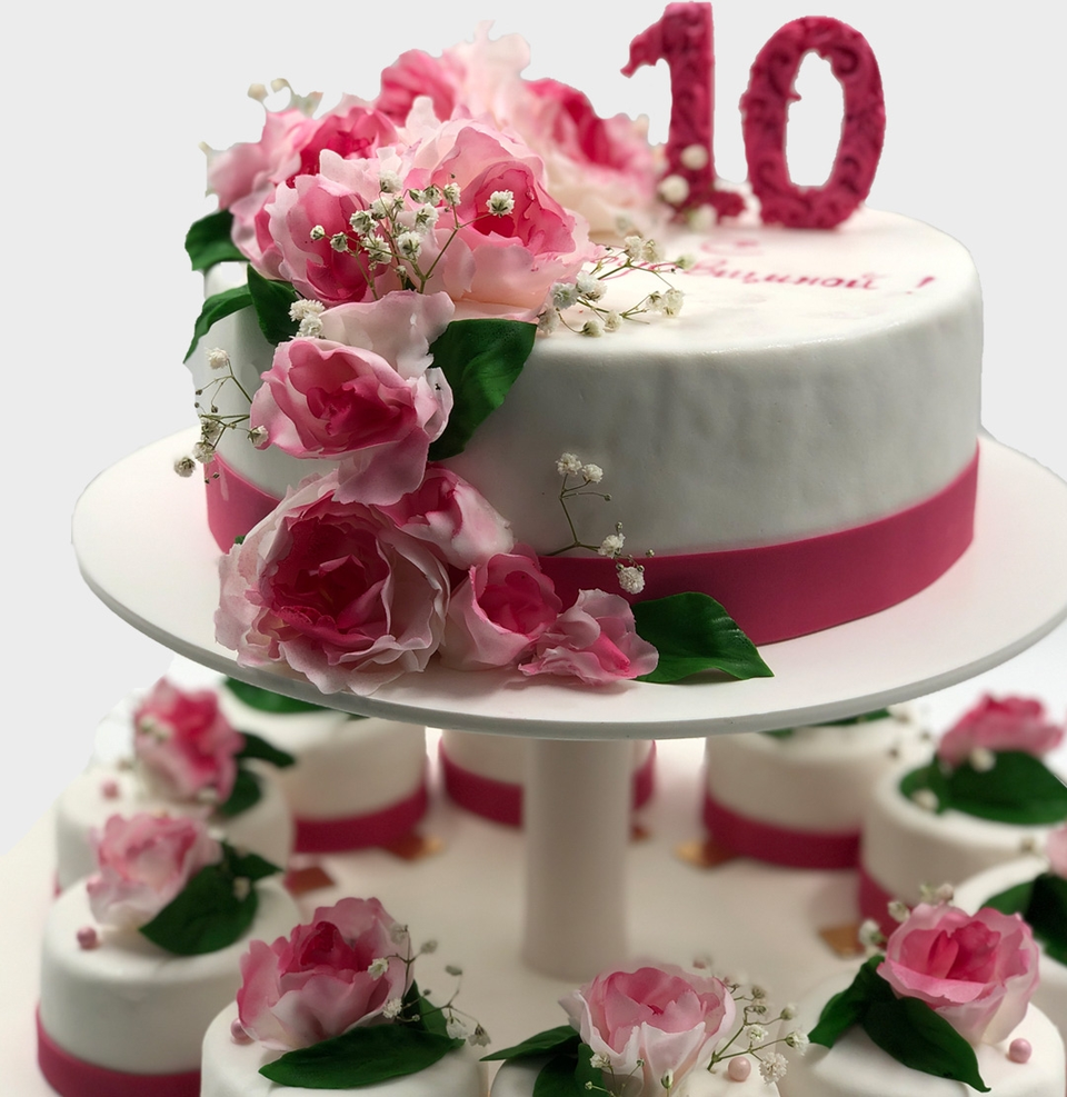Торт на розовую свадьбу 10