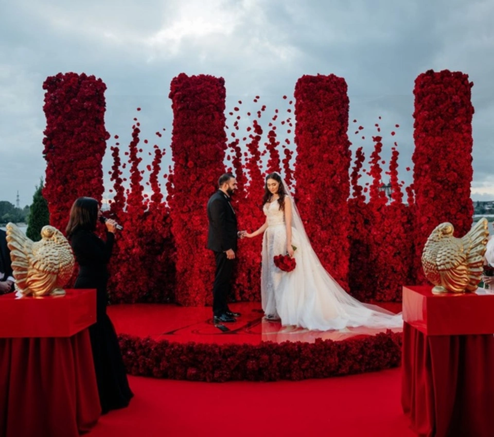 Свадьба в красном стиле