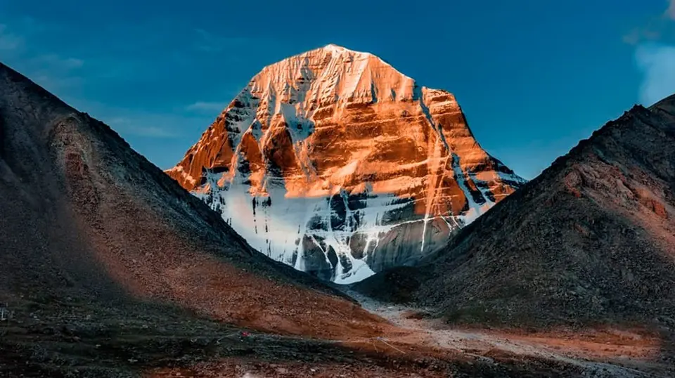 Кайлас гора в тибете