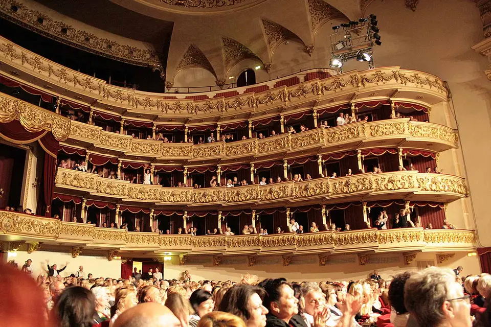 Оперный театр сан-карло