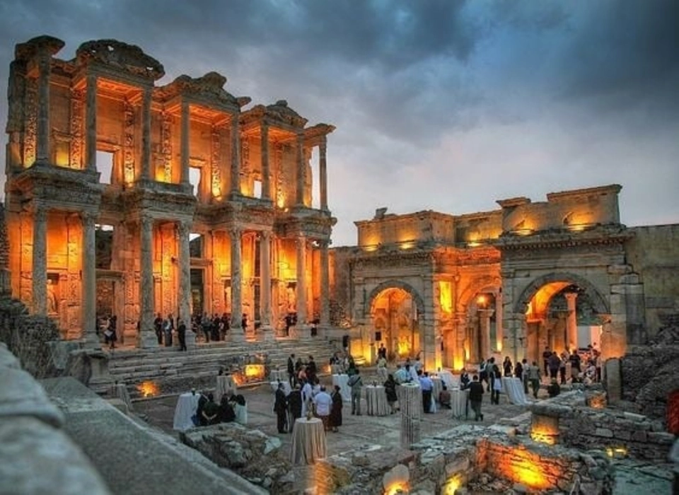 Древний город эфес библиотека цельса