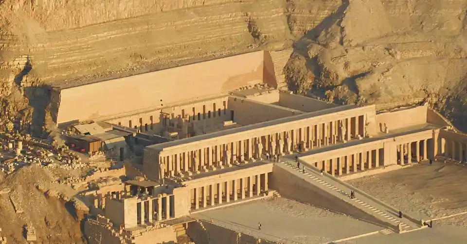 Заупокойный храм хатшепсут в дейр эль бахри
