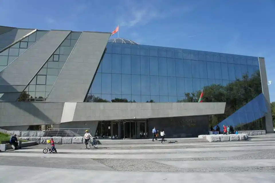 Здание музея великой отечественной войны в минске