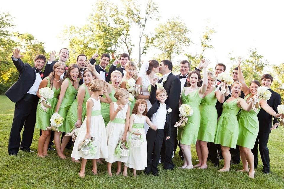 Бело зеленая свадьба