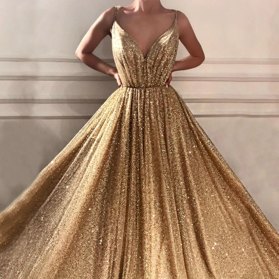 Платье золотого цвета