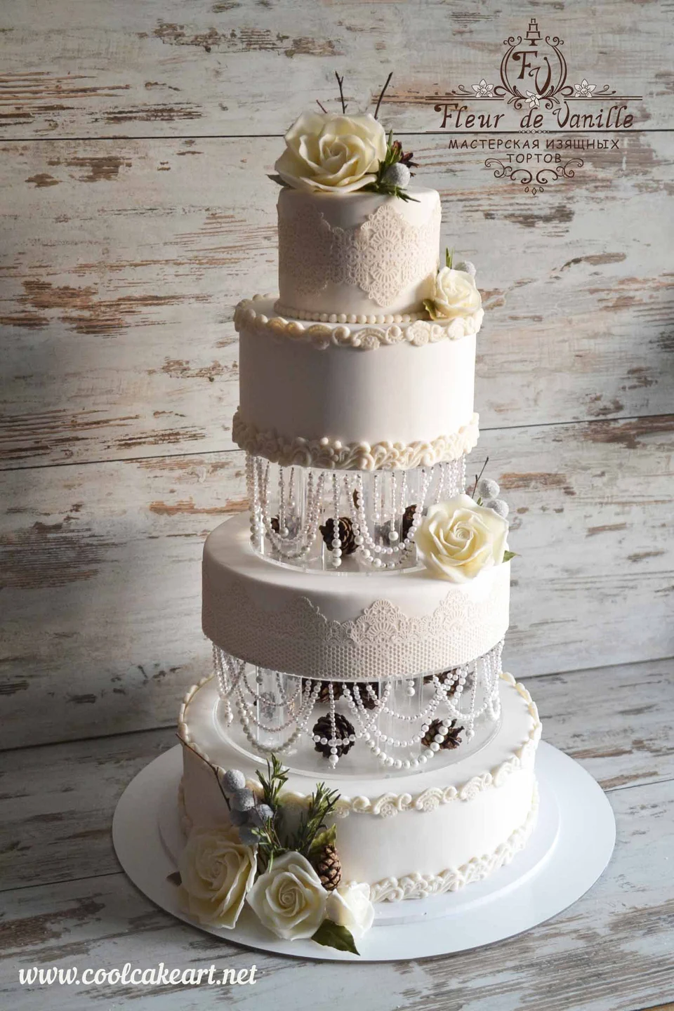Свадебный торт простой