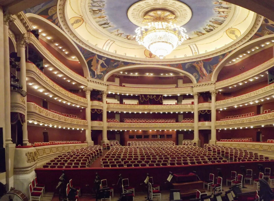 Театр оперы и балета саратов