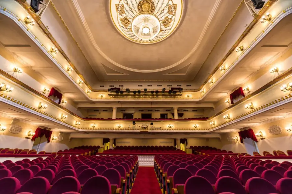 Театр пушкина москва