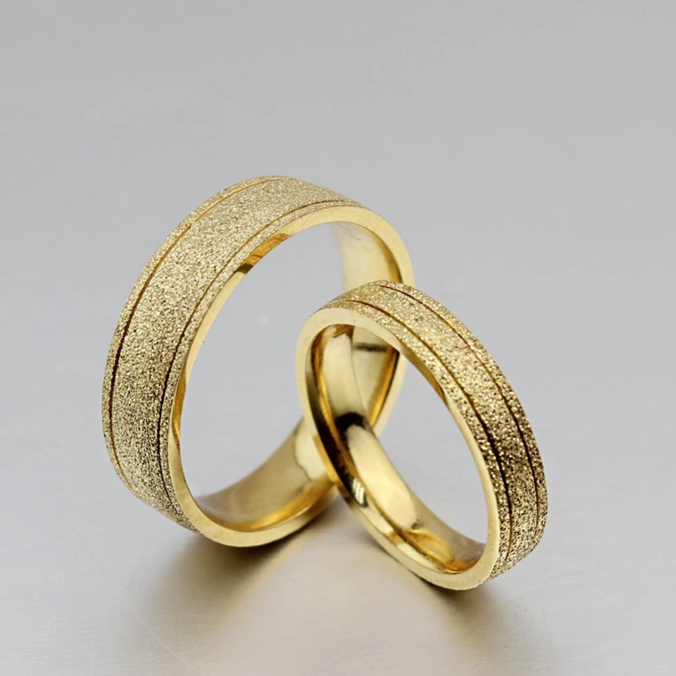 Парные золотые кольца для влюбленных золото